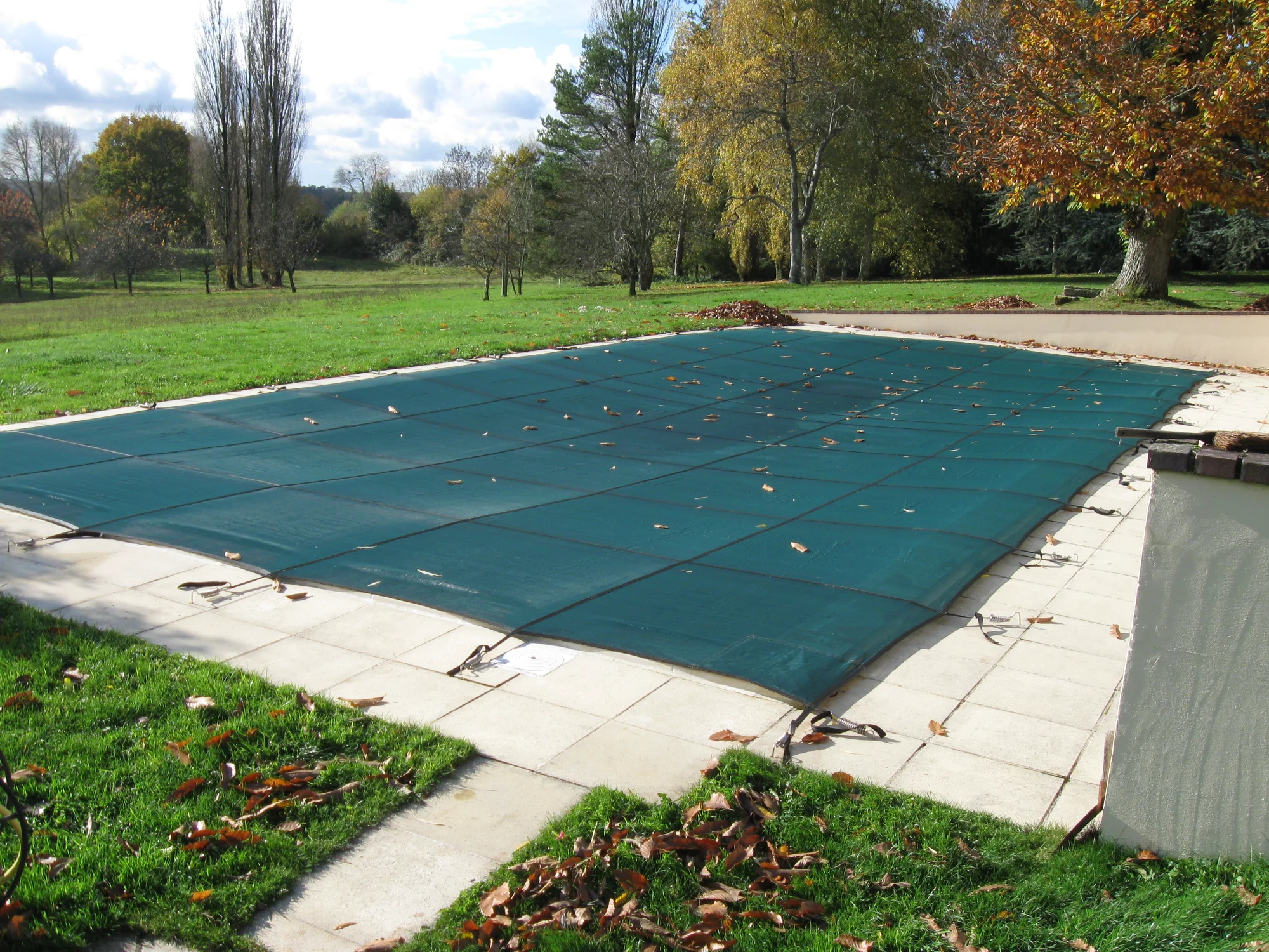 Couverture d'hivernage filtrante piscine