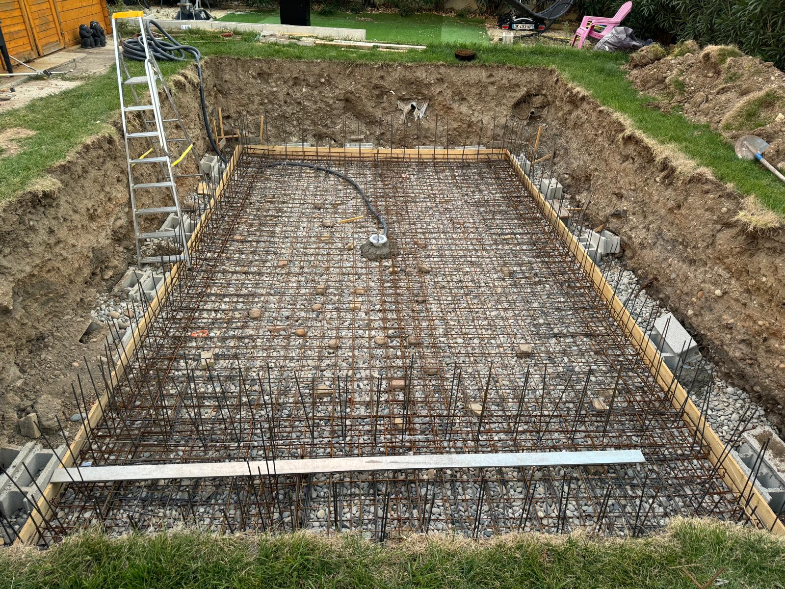 Terrassement et excavation pour construction piscine